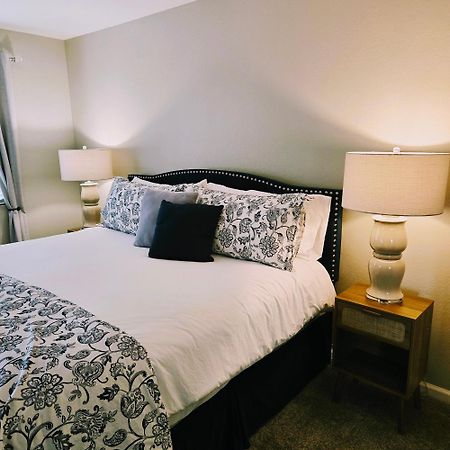 Biltmore Bliss Desert Retreat! Phoenix Luaran gambar