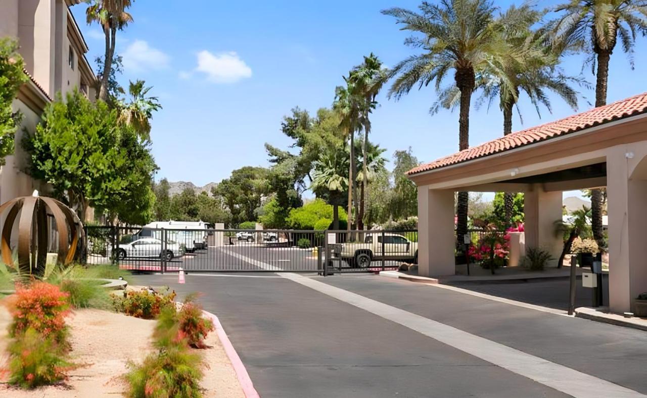 Biltmore Bliss Desert Retreat! Phoenix Luaran gambar