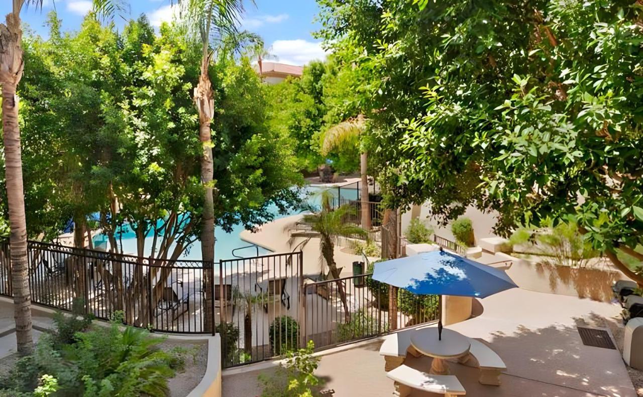 Biltmore Bliss Desert Retreat! Phoenix Luaran gambar