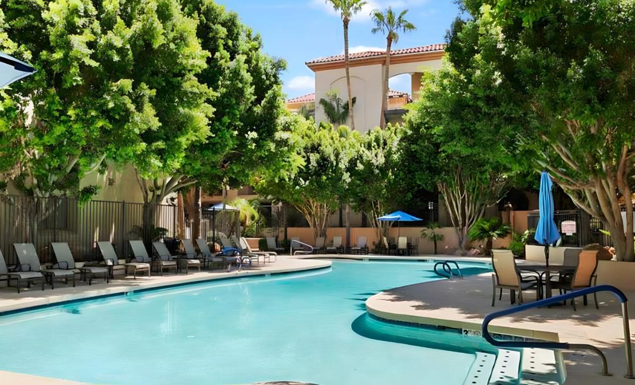 Biltmore Bliss Desert Retreat! Phoenix Luaran gambar